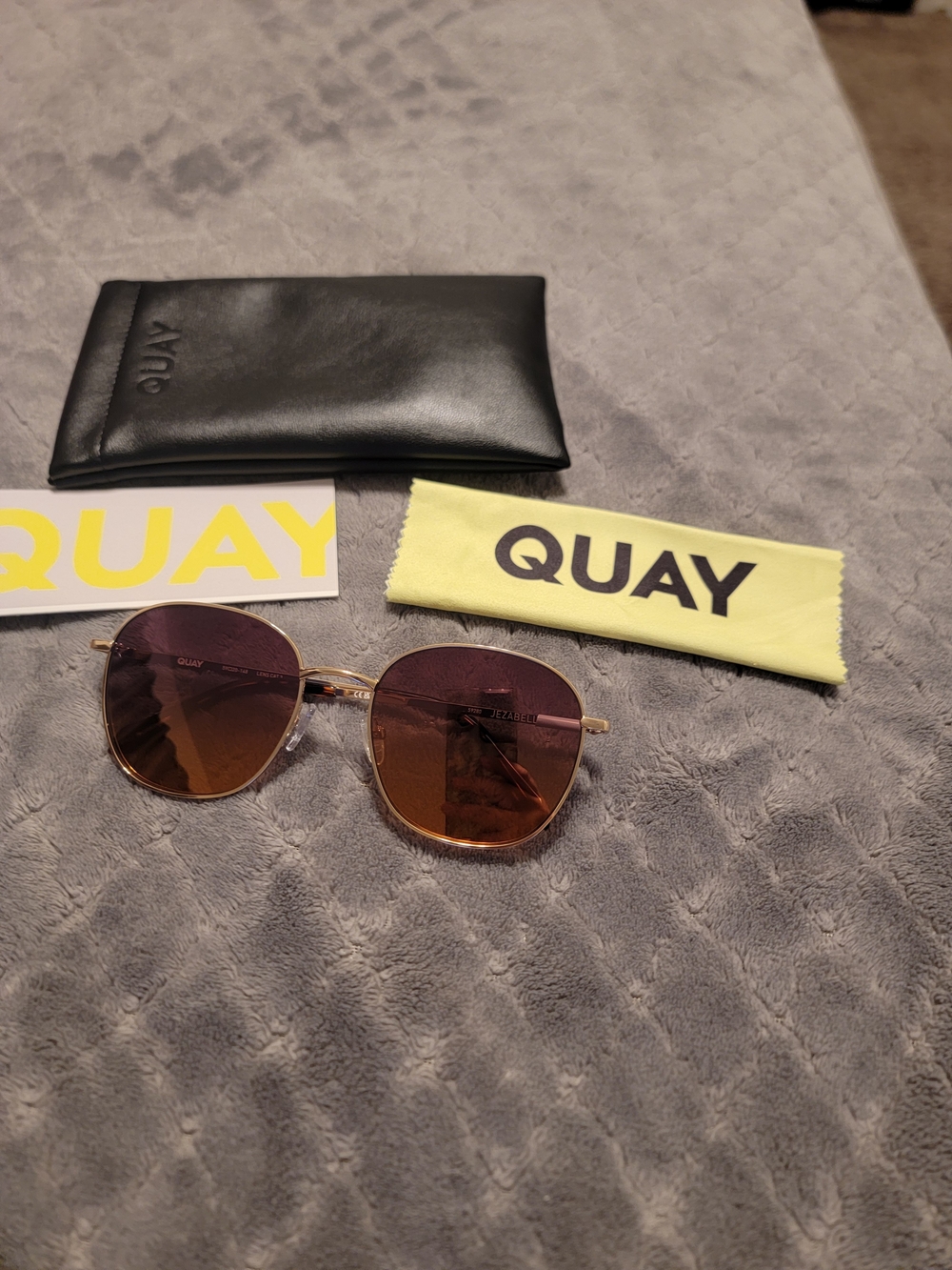 Quay Australia Jezabell Polarized Rose-Tinted Brown Lens Gold Frame Sunglasses